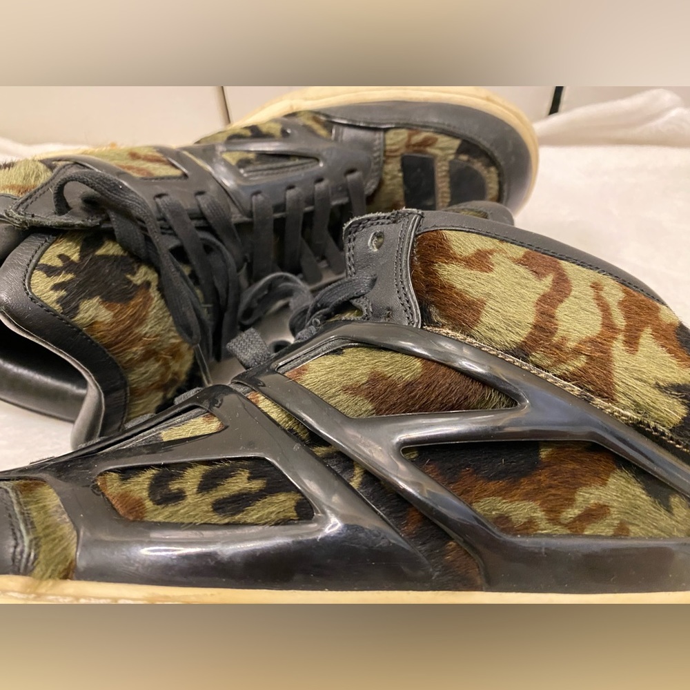 Alejandro Ingelmo high top fur sneakers - Picture 4 of 8